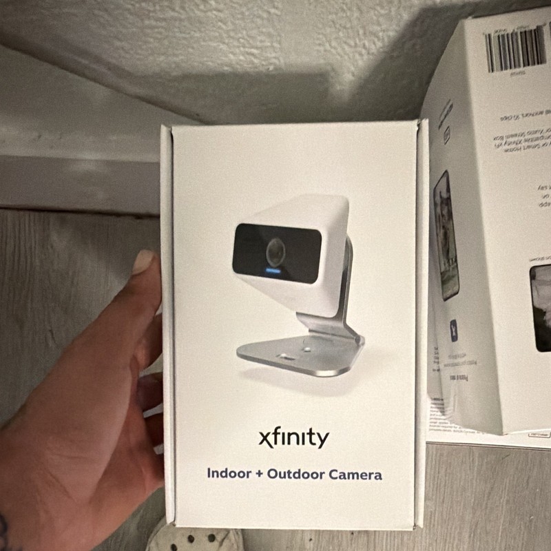 XFINITY Indoor + Outdoor Camera 2 Way Audio Motion Detector Security System