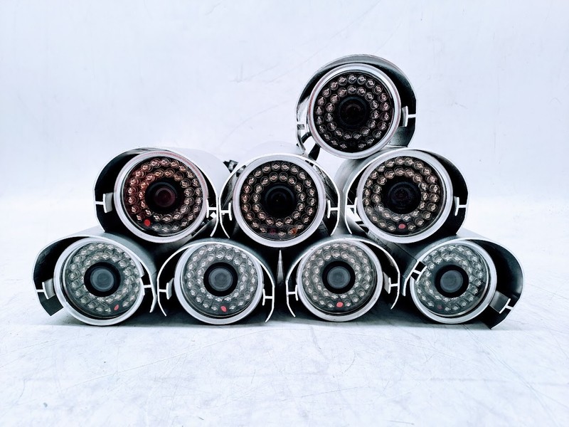 Lot of 8 IR Digital CCD Video Camera 1/3 700 TVL Color DT-VR2436S