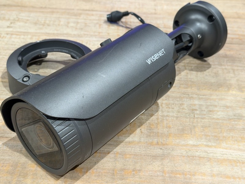 Hanwha Vision QNO-8080R Wisenet 5MP Outdoor Network Bullet Security Camera gallery