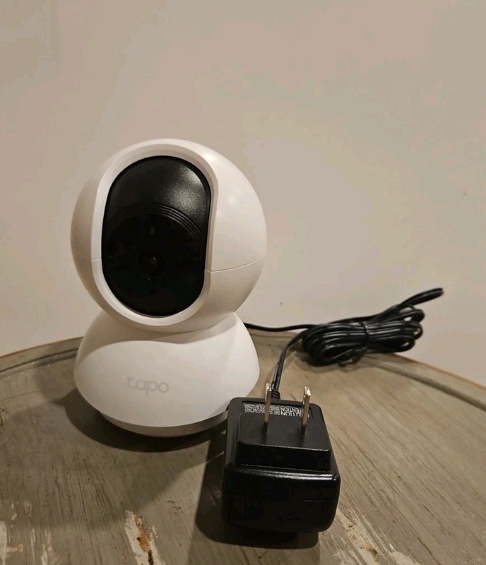 TAPO TP-Link C200 1080P Pan/Tilt Security Camera Night Vision Android and Apple
