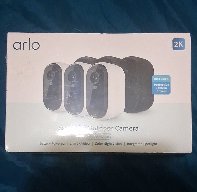 Arlo Essential Outdoor Camera 2nd Gen 2K Wi‑Fi Battery 3-Pack w/ Covers