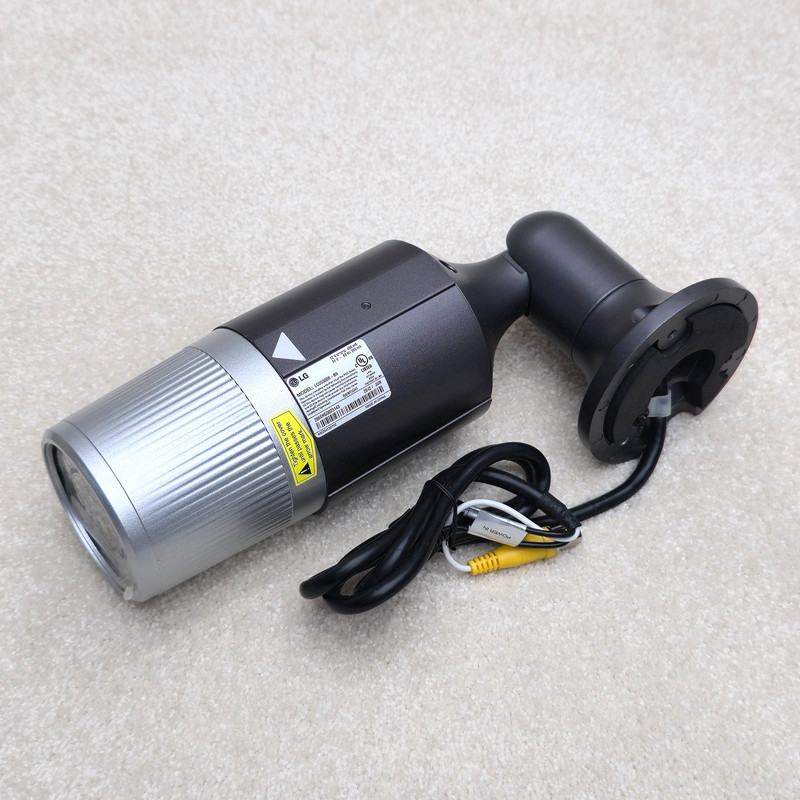 LG LCU5300R-BN Security Camera New In Box 650TVL Dome XDI High Res BNC gallery