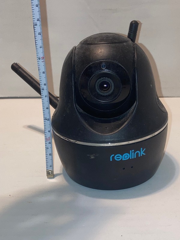 2 Reolink C1 Pro Black Indoor Wireless Security Cameras with Cables For Parts gallery