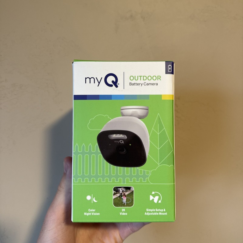 MyQ Wireless Outdoor 2K All-In-One Battery Camera | 141-4326-000 | MYQ-C39VXXW