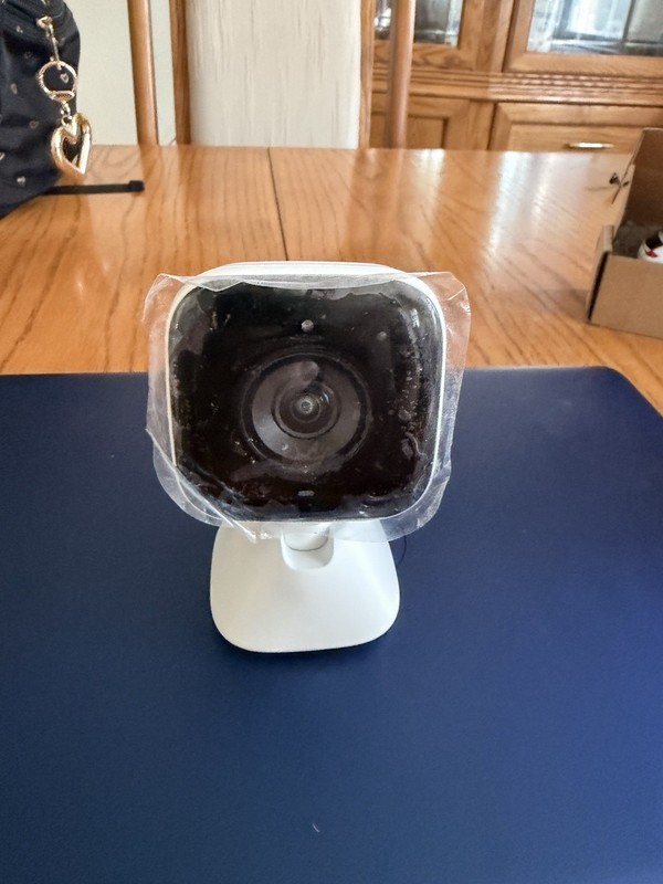 Indoor Wireless Wi-Fi IP/Network Surveillance Camera w/ Stand/Base White/Black gallery