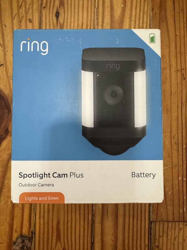 Ring Spotlight Cam Plus Battery Outdoor Security Camera 1080p HD Black BRAND NEW