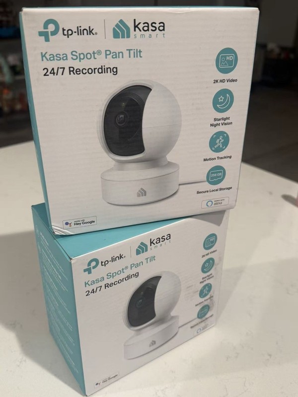 TP-LINK Kasa Spot Pan Tilt 2K HD Wi-Fi Indoor Camera, Motion Tracking, Alexa