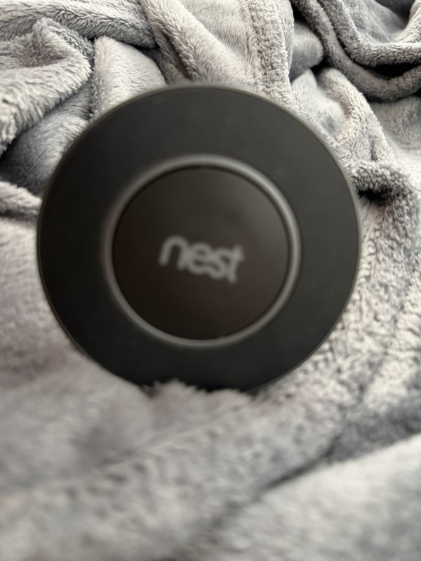 Nest Cam A0005 1080p Indoor IP/Network Surveillance Camera Wi-Fi Black/Gray gallery
