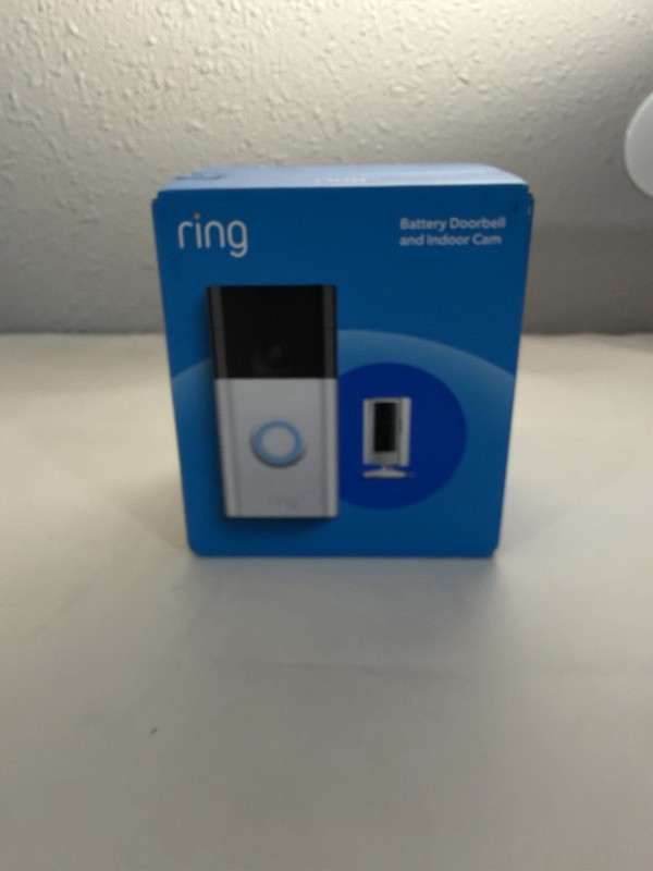 Ring Battery Doorbell y una Ring Indoor Cam. gallery