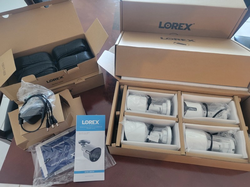 10 - Lorex 4K Ultra HD Active Deterrence Security Bullet Camera C881DA-Z4 BNC gallery