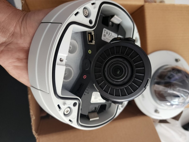 Sealed AXIS P3375-VE Network Camera gallery