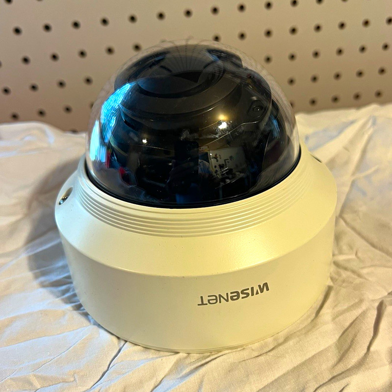 Wisenet XND-6080RV Wired IP/Network Dome Security Camera Indoor/Outdoor