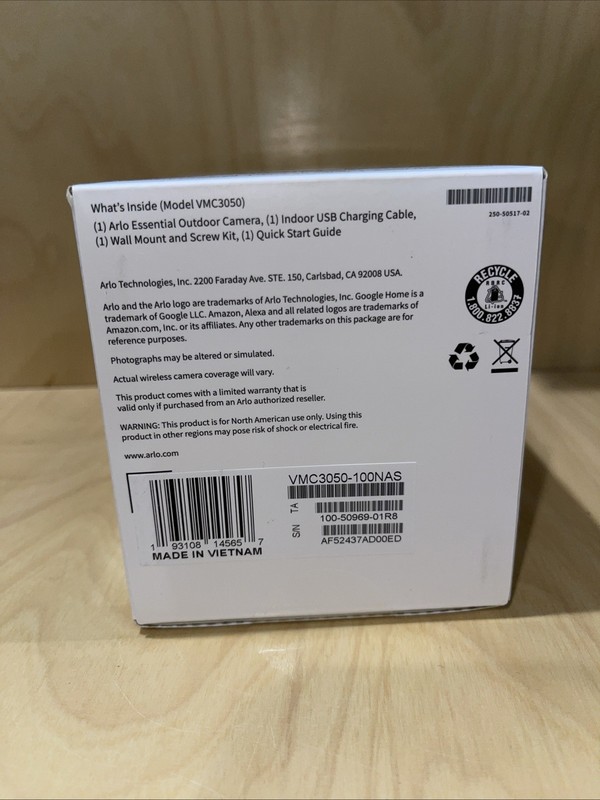 Arlo Essential Outdoor/Indoor 2nd Gen 2K Wireless Security Camera White *SEALED* gallery