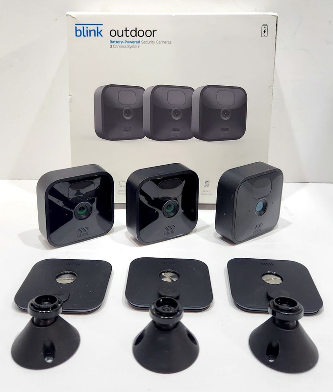 Blink Outdoor 3-Camera Wireless Security System – 1080p HD, Weather Resistant