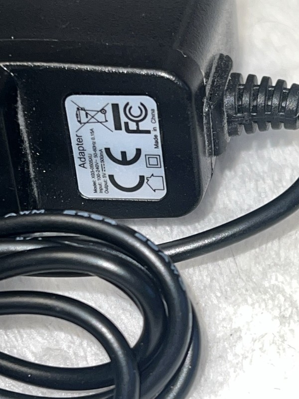 UOKOO camera Adapter Model X03-0505XU Input 100-240V Black gallery
