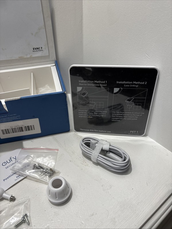 Eufy Solo3 Solar Security Camera 2K Wi-Fi Outdoor-No monthly Fees-Never Used gallery