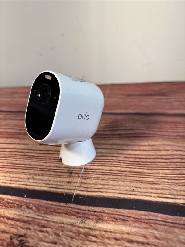 Netgear Arlo Essential VMC2030 Spotlight Wireless Indoor/Outdoor Camera White gallery