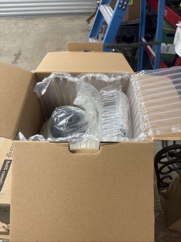 Hanwha Techwin X Series Network Dome Camera - White (XNV-8080R) gallery