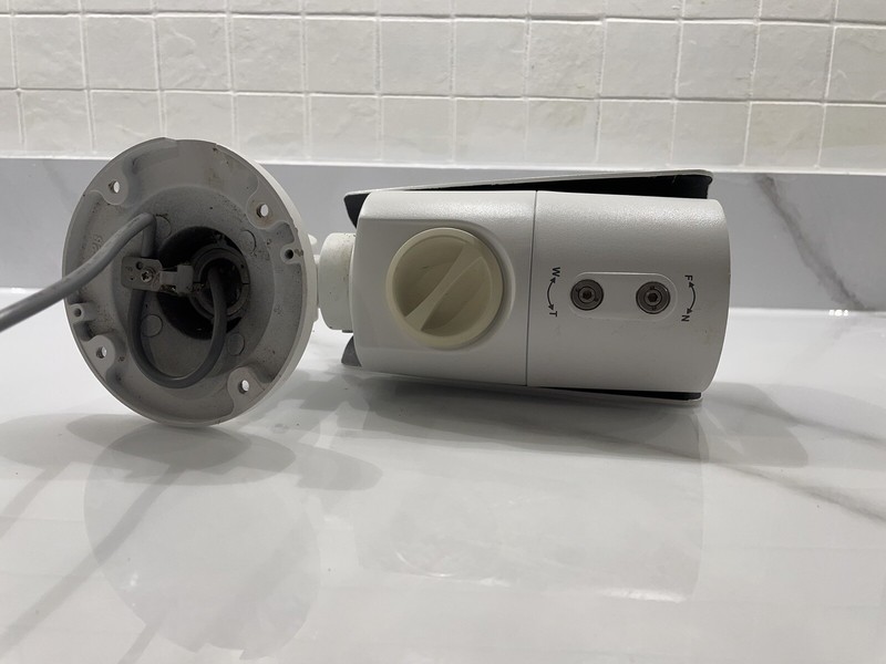 LUMA 500 Series Bullet Analog Outdoor 1080p Camera LUM-500-BUL-A-WH - Preowned gallery