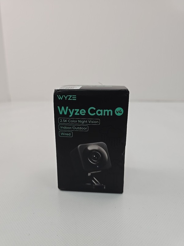 Wyze Cam v4 2.5K QHD Indoor/Outdoor WiFi Smart Security Camera Wired Black