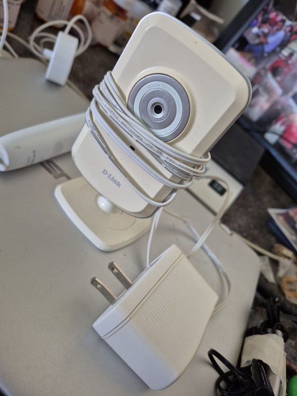 D-Link DCS-930L Camcorder – White