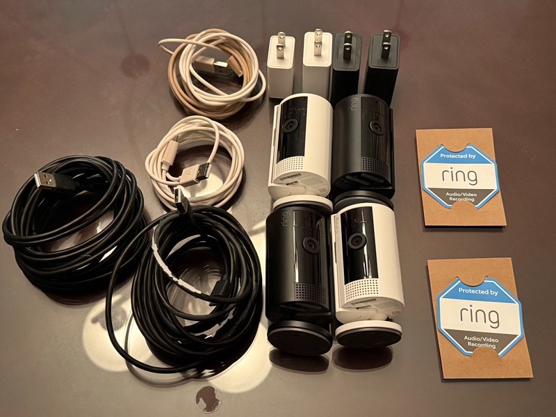 lot of FOUR Ring Indoor Cam (2nd Gen) 2023 edition – black and white cameras