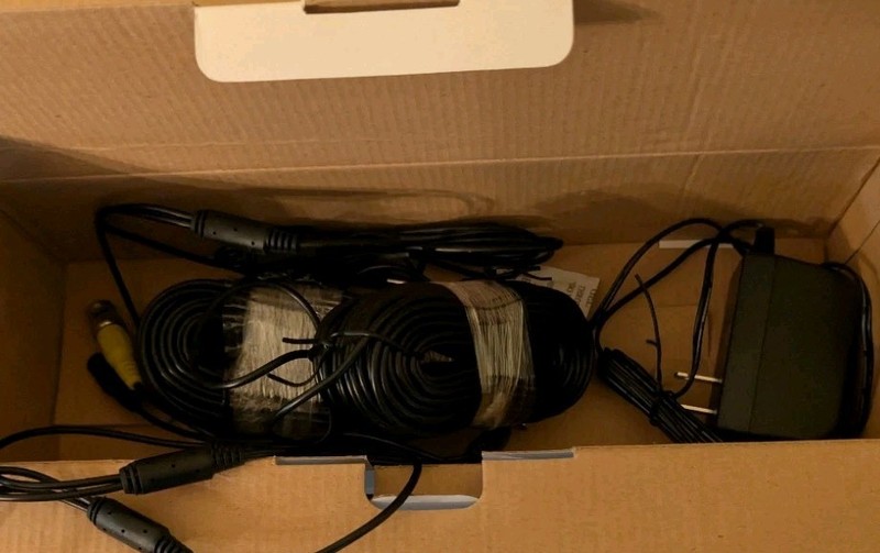 Lorex 700TVL 960H Security Cameras & Cables - Lot of 2 gallery