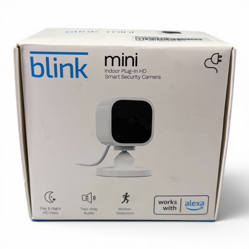 Blink Mini – Compact indoor plug-in smart security camera, 1080 HD video, Alexa