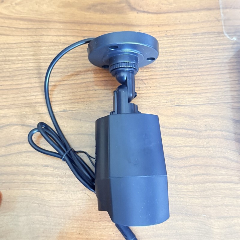 ZOSI ZG2615A Bullet Security Camera w/ Night Vision PLUS one BNC Cable gallery
