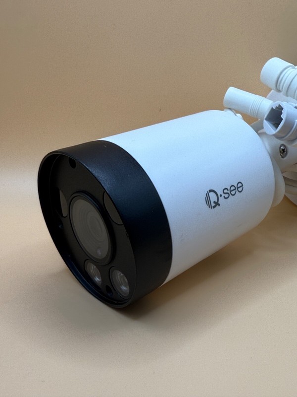 Qsee Phobos S 4MP PoE IP White Bullet Style outdoor Security Camera gallery