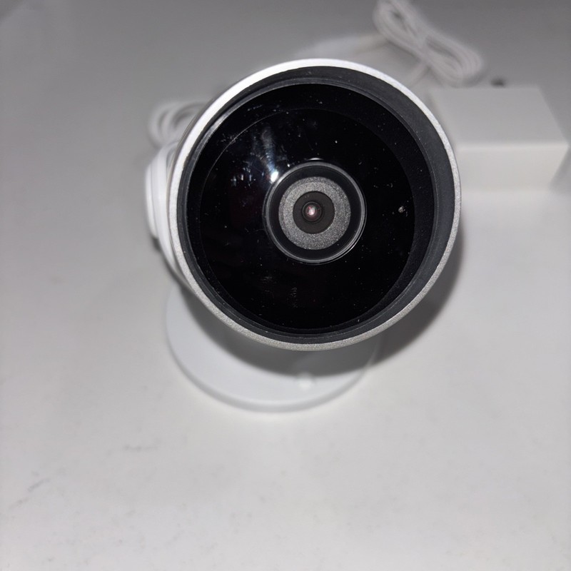 Laxihub Full HD 1080P Wi-Fi Outdoor Camera SD Card Included gallery