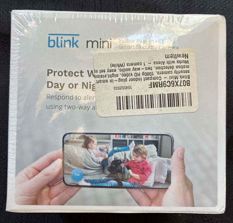 Blink Mini Indoor Plug-In Live HD Smart Security Camera (New in Box) gallery
