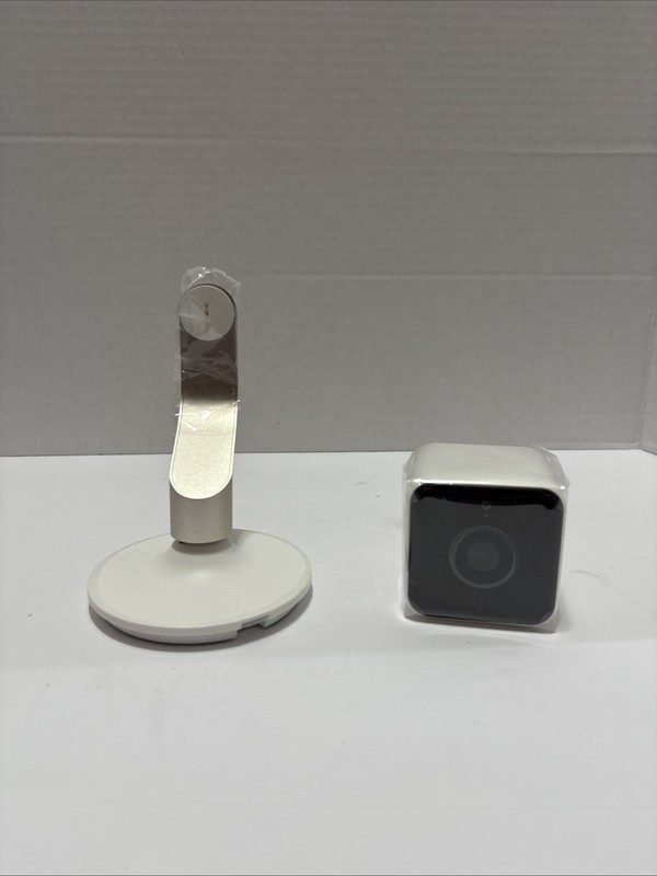 Hive View Security Camera gallery