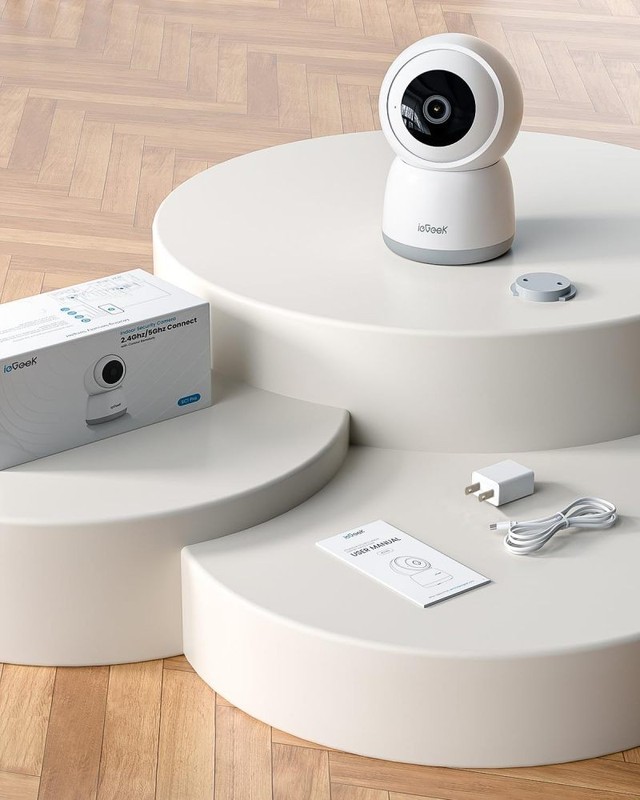 2k Outdoor/Indoor Home Security Camera,360° 3MP Pet Camera with Auto Tracking gallery