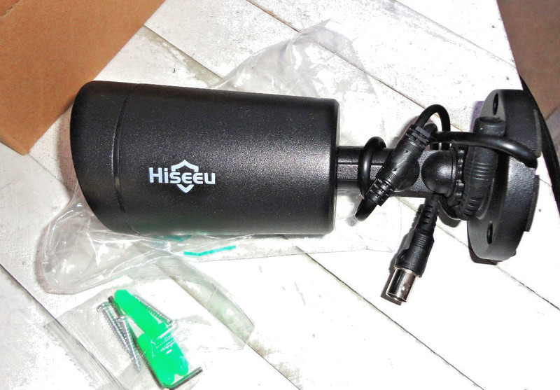 Hiseeu Bullet Security Camera - 5MP - IP 66 Water Proof - NIght Vision gallery