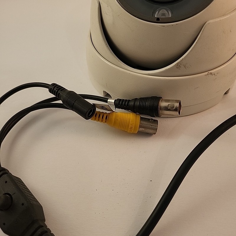Dome Security Camera Wired Tvi-ird2m03hvfzwd-w 1610TD2N03HVFZWDW808 Untested gallery