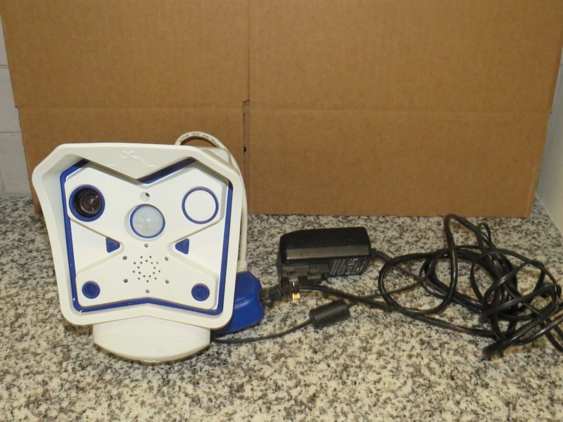 MOBOTIX AG M12 DUALNIGHT SURVEILLANCE CAMERA