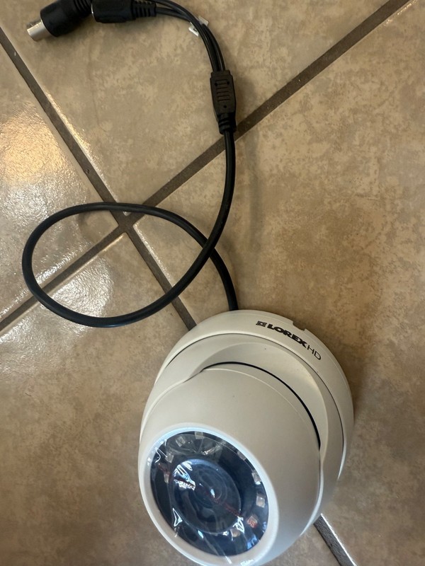 LOREX LEV2712S-C HD 1080p weatherproof IR dome security cameras