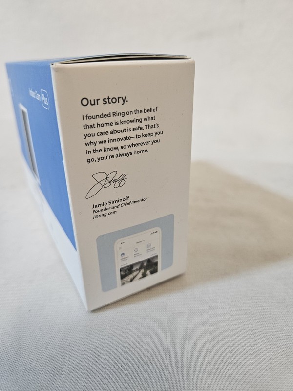 Ring Indoor Cam Plus, Plug-In, Retinal Vision 2K ~White ~ **NEW and SEALED** gallery