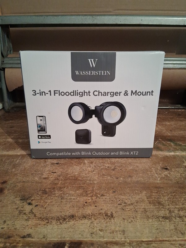 Floodlight Blink Outdoor And XT2 Charging Mount New Open Box Wasserstein