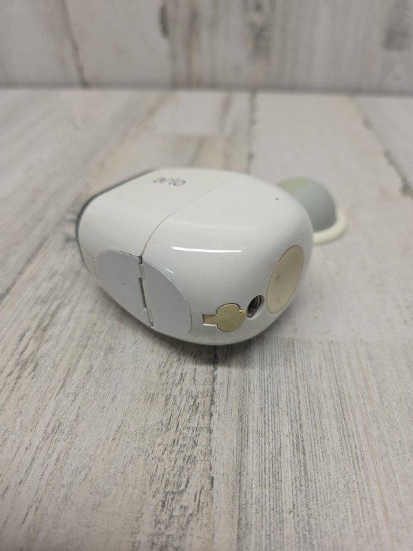 Arlo Pro VMC4030 Wireless Security Camera 720p Used NO BATTERY gallery