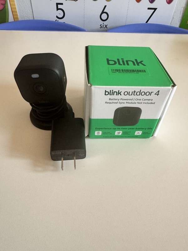 Blink Outdoor/ Indoor cameras and doorbells w/echo 5 gallery