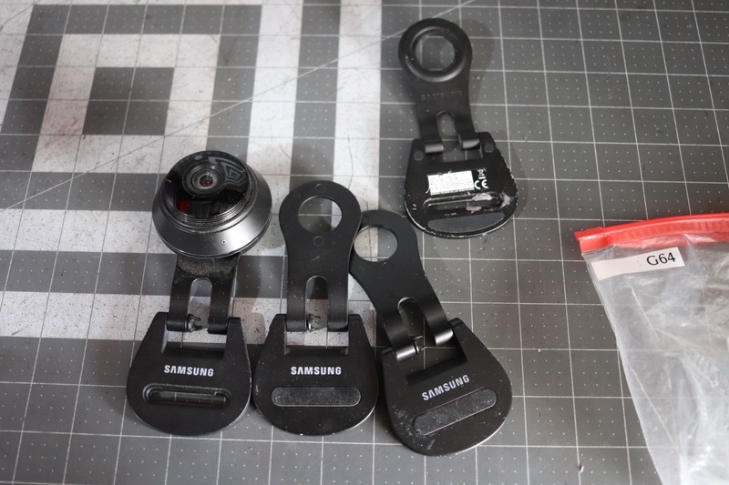 Samsung SNH-V6414BN Wireless SmartCam HD Plus 1080p Wi-Fi + stands