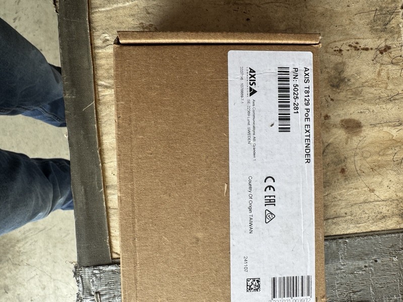 Axis T8129 Poe Extender gallery