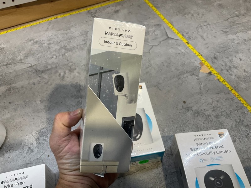 virtavo VistaFlask 2K Security Cameras Wireless Outdoor - FACTORY SEALED - NEW gallery