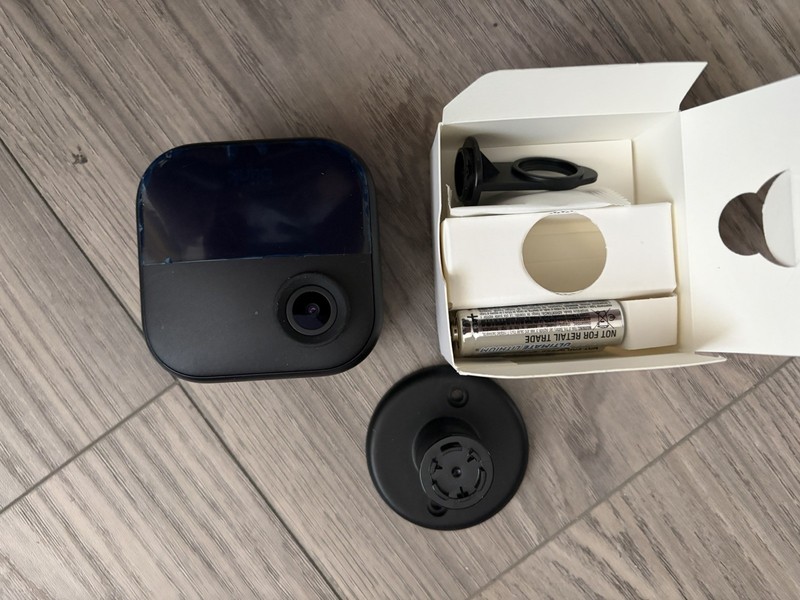 Blink Sync Module XR System Hub Extended Range + 2 Cameras [New - Open Box] gallery