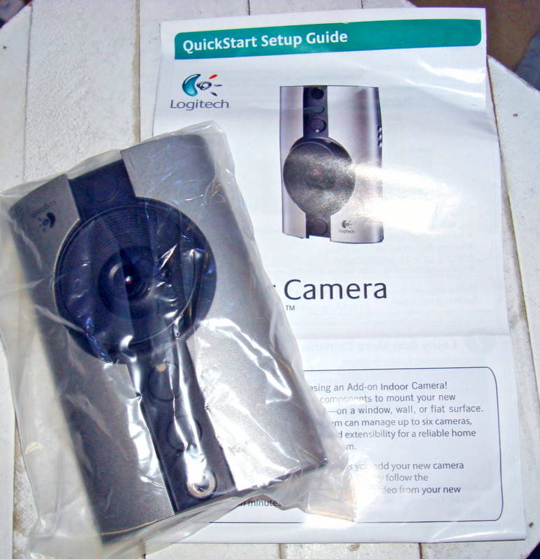 Logitech CLC 100i Indoor Security Camera - CAMERA ONLY gallery