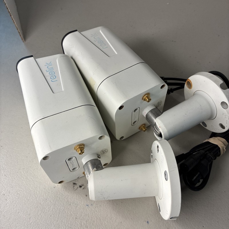 2 Reolink B800 Indoor/Outdoor 4K Ultra HD Easy PoE Security Cameras gallery