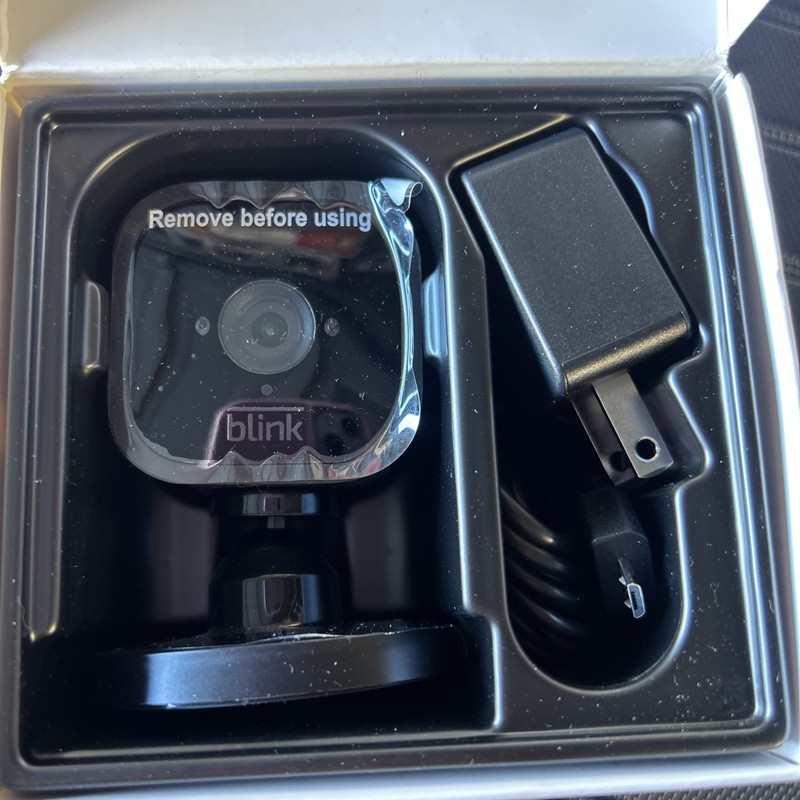 Blink BCM00300UB Mini Indoor 1080p Wi-Fi Security Camera - Black gallery
