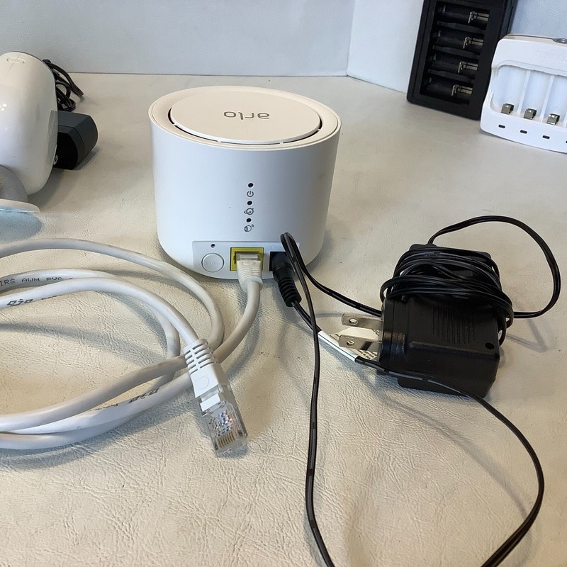 Netgear ARLO Security System Cameras VMC3030 VMB3500 Base Station w/ Chargers gallery